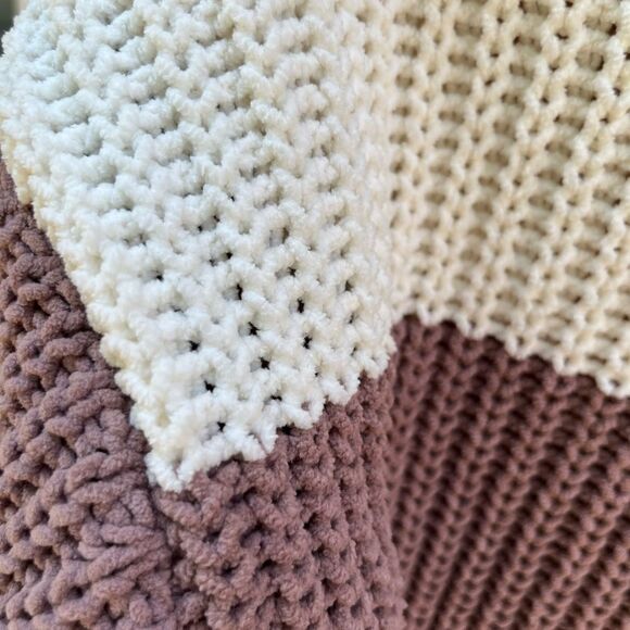 Olivia Sky || Woman’s Chevron color block warm soft pink mauve sweater - Picture 2 of 6